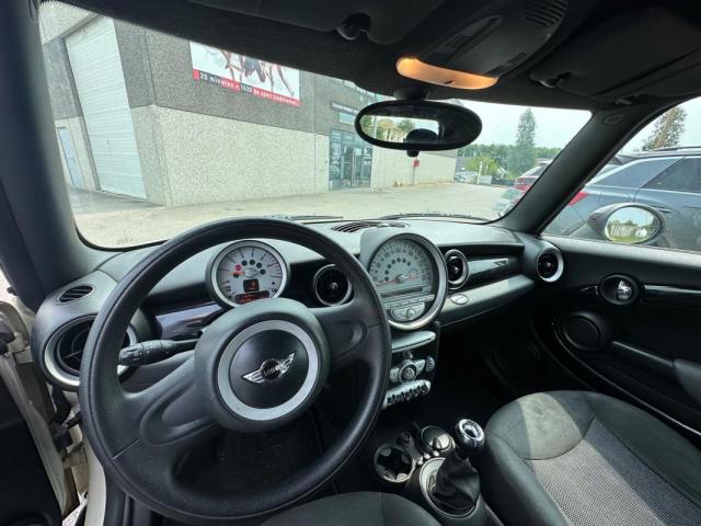 Mini Hatch image 7