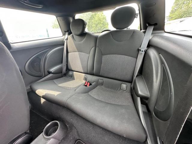 Mini Hatch image 6