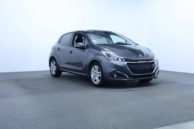 Peugeot 208 image 7