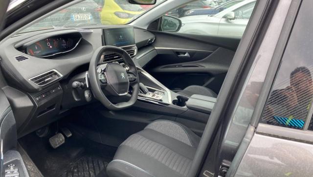 Peugeot 3008 image 3