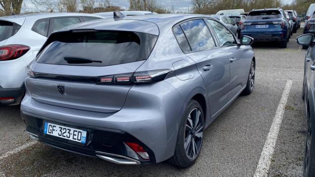 Peugeot 308 image 2