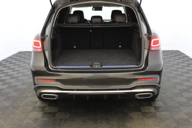 Mercedes Benz Glc image 9