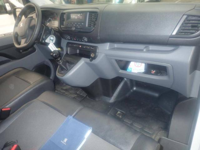 Peugeot Expert image 8