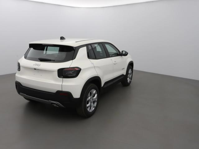 Jeep Avenger image 9