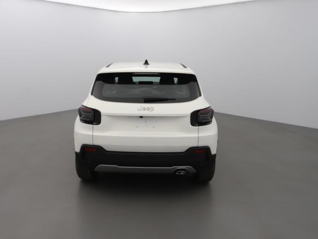 Jeep Avenger image 8