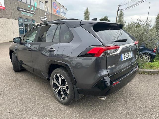 Toyota Rav4 image 6