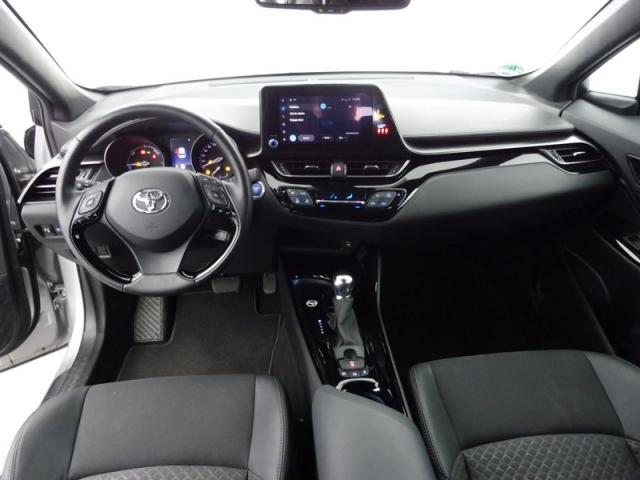 Toyota C-Hr image 4