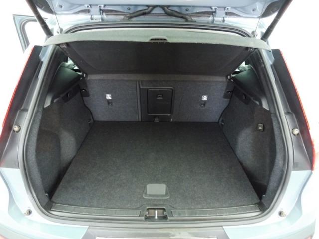 Volvo Xc40 image 4