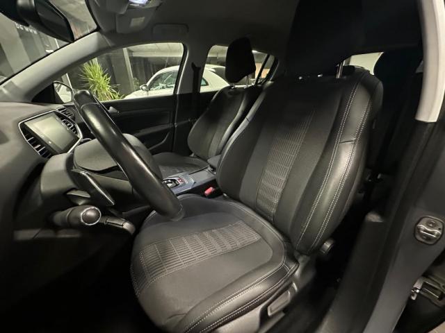 Peugeot 308 image 7