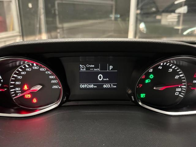 Peugeot 308 image 8