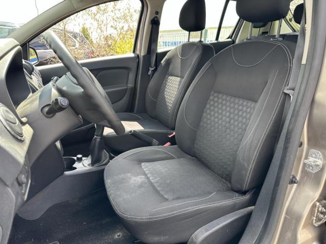 Dacia Sandero image 8