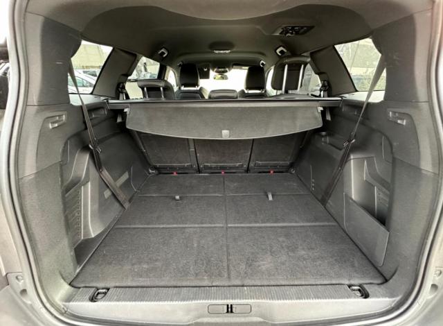 Peugeot 5008 image 3