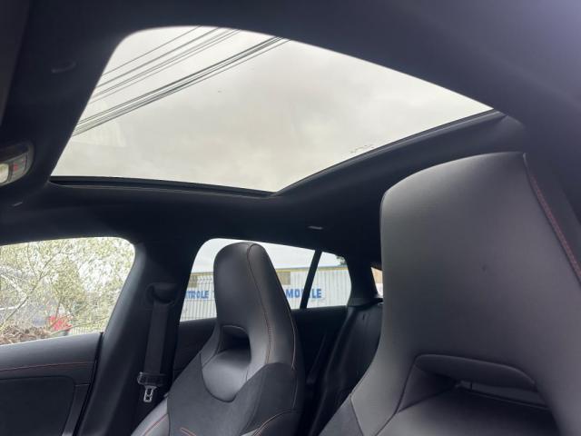 Mercedes Benz Cla Shooting Brake image 2