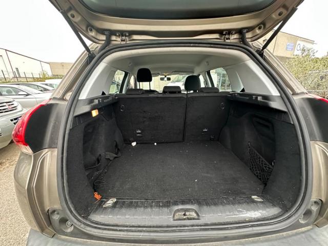 Peugeot 2008 image 2