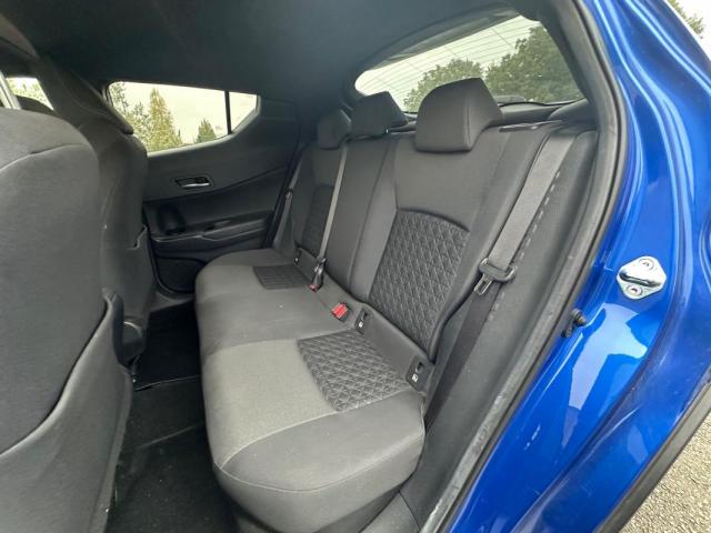 Toyota C-Hr image 2