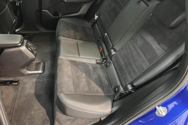 Bmw Ix1 image 8