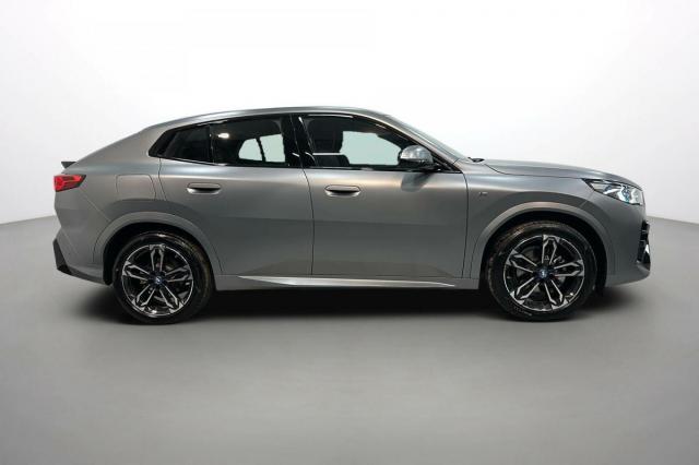 Bmw Ix2 image 6