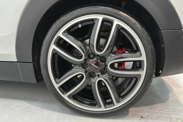 Mini Clubman image 8