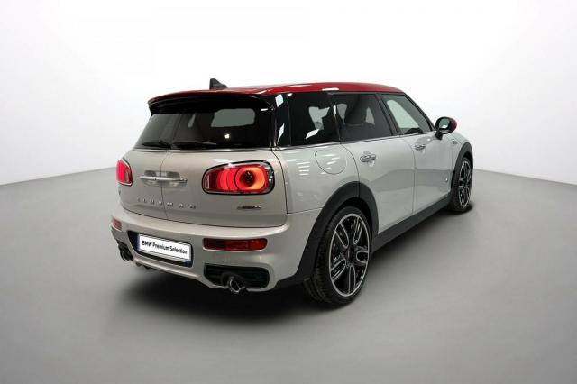 Mini Clubman image 1
