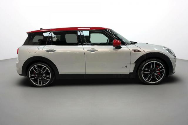 Mini Clubman image 6
