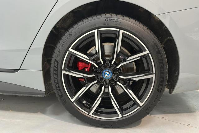 Bmw I4 image 7