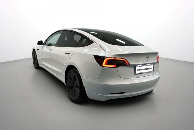 Tesla Model 3 image 9