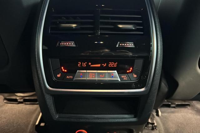Bmw Xm image 9