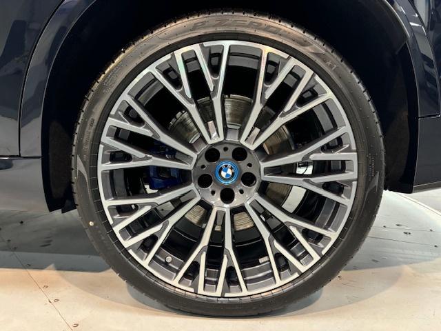 Bmw X5 image 2