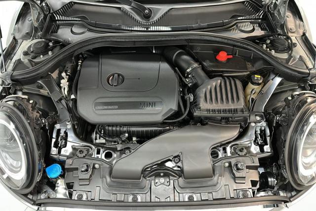 Mini Clubman image 6