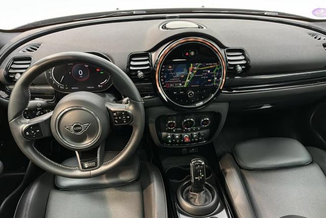 Mini Clubman image 5