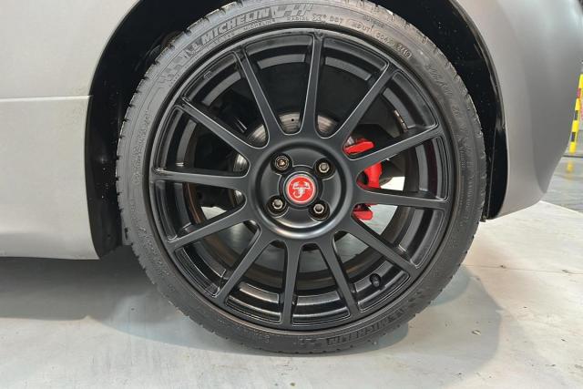Abarth 595 image 2