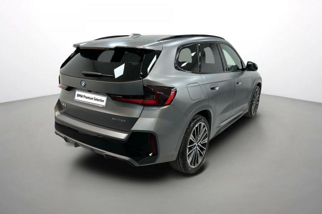 Bmw Ix1 image 7