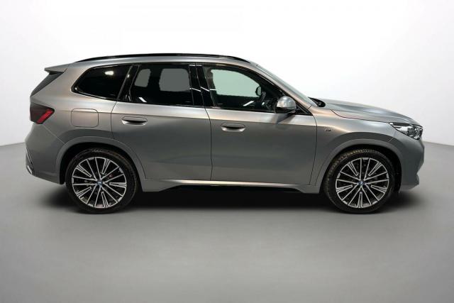 Bmw Ix1 image 4