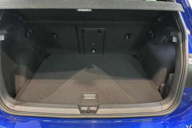 Volkswagen Golf image 8