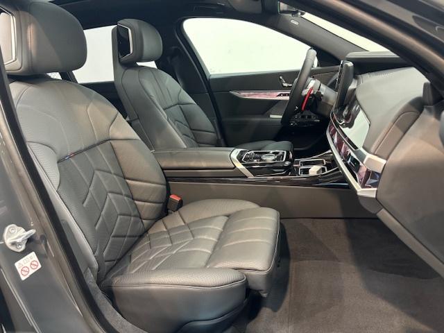 Bmw Série 7 image 3