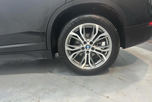 Bmw X1 image 9