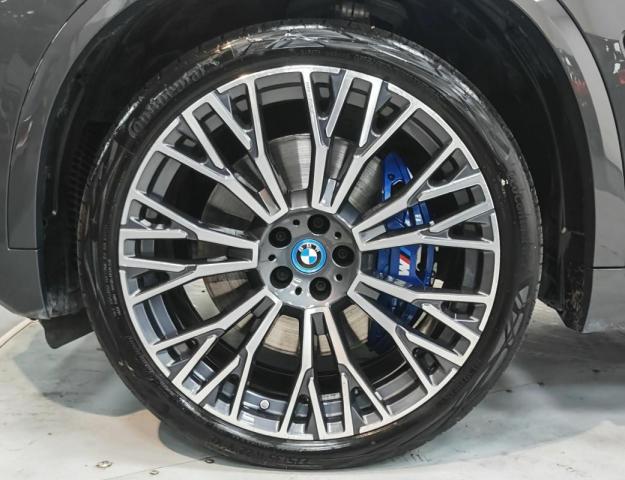 Bmw X5 image 1