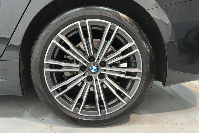 Bmw Série 3 image 9