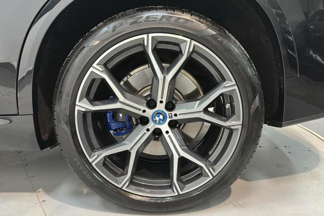 Bmw X5 image 6
