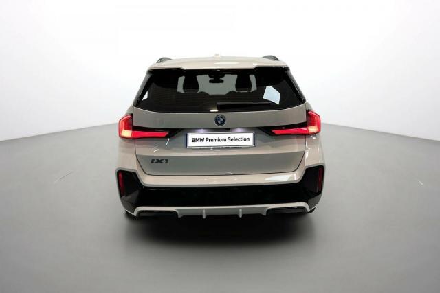 Bmw Ix1 image 5
