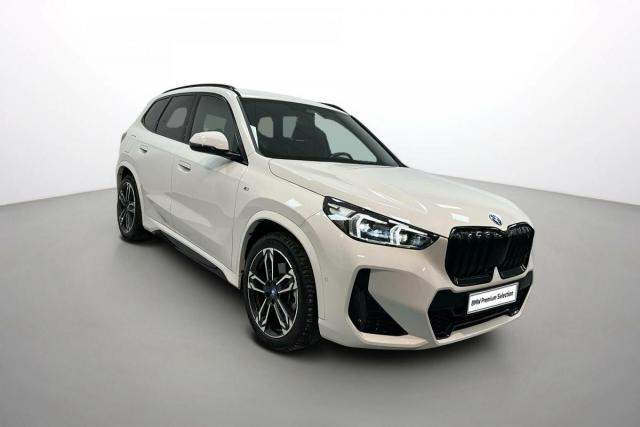 Bmw Ix1 image 9