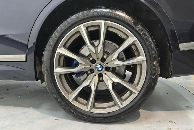 Bmw X7 image 7