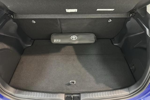 Toyota Yaris image 8
