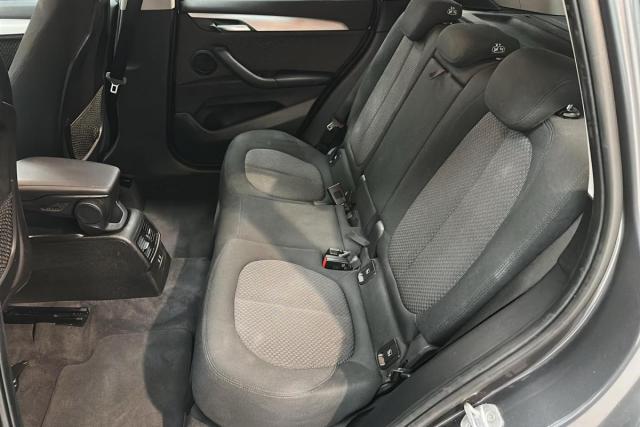 Bmw X1 image 2
