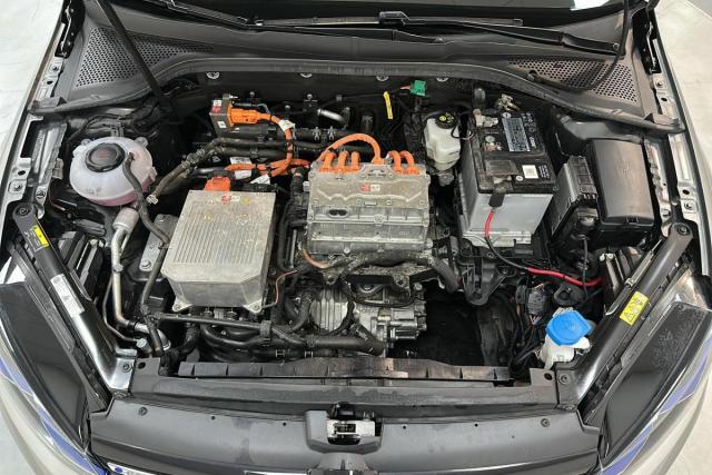 Volkswagen Golf image 2