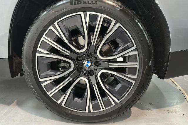 Bmw X3 image 2