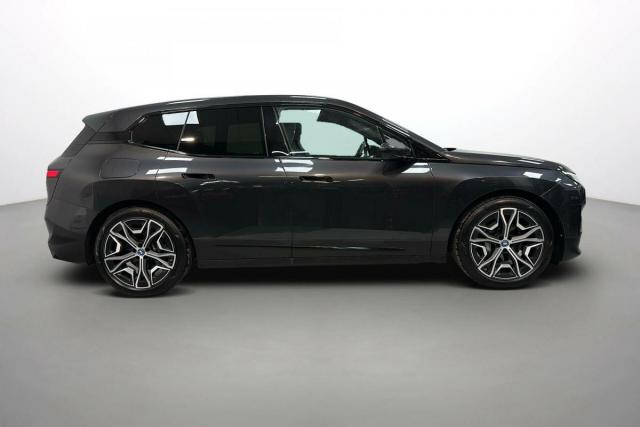 Bmw Ix image 6