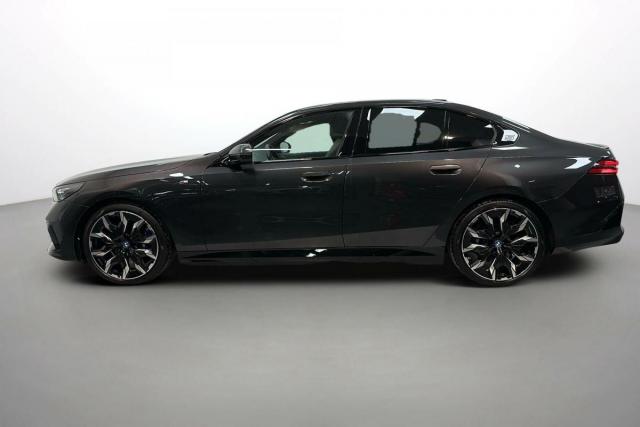 Bmw I5 image 5