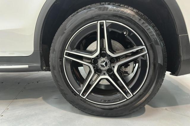 Mercedes Benz Glc image 6