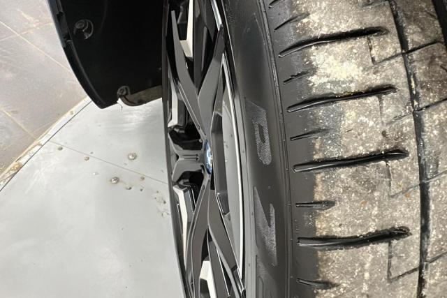 Bmw Ix image 8